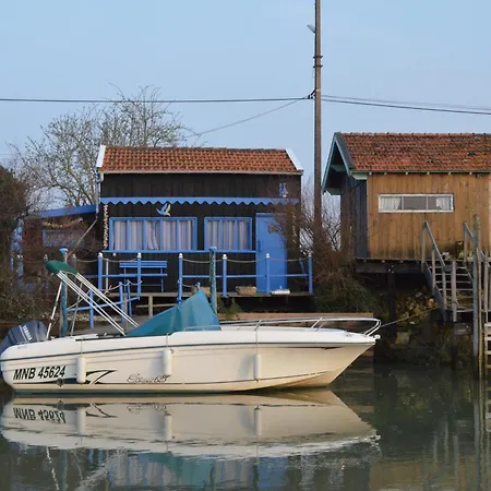 Blanche Spacieuse Pour 8 Villa *